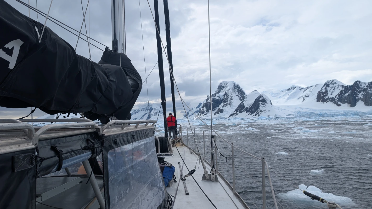Navigation dans la glace